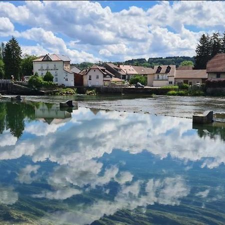 La Truite De La Loue Hotel Quingey ภายนอก รูปภาพ