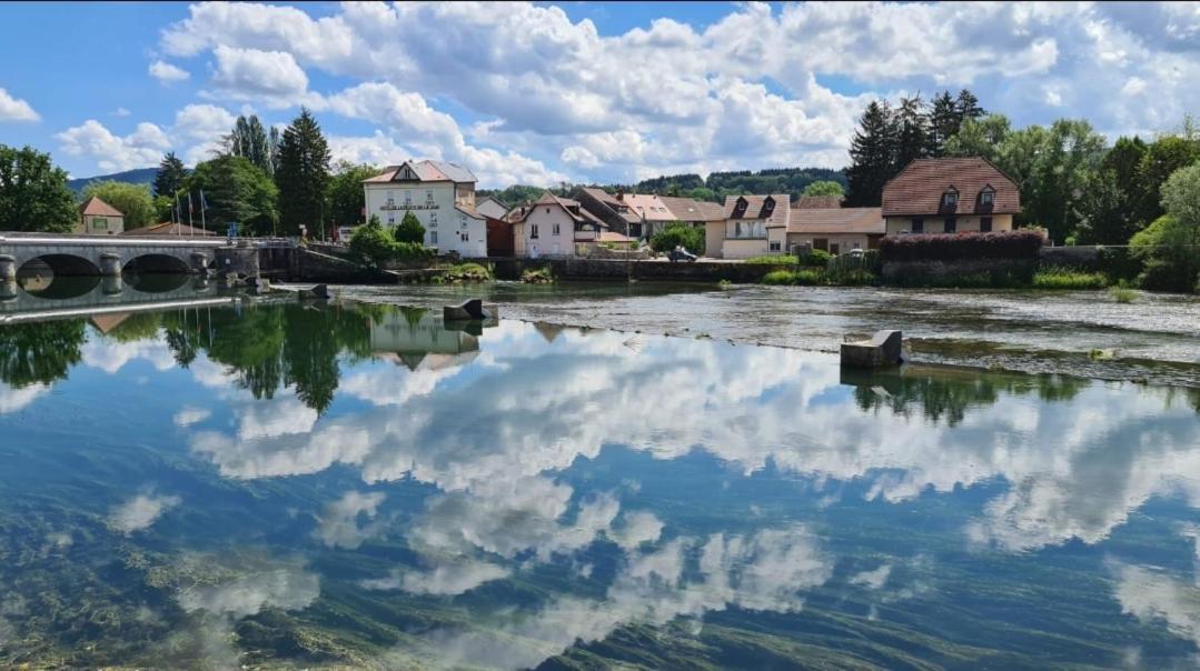 La Truite De La Loue Hotel Quingey ภายนอก รูปภาพ