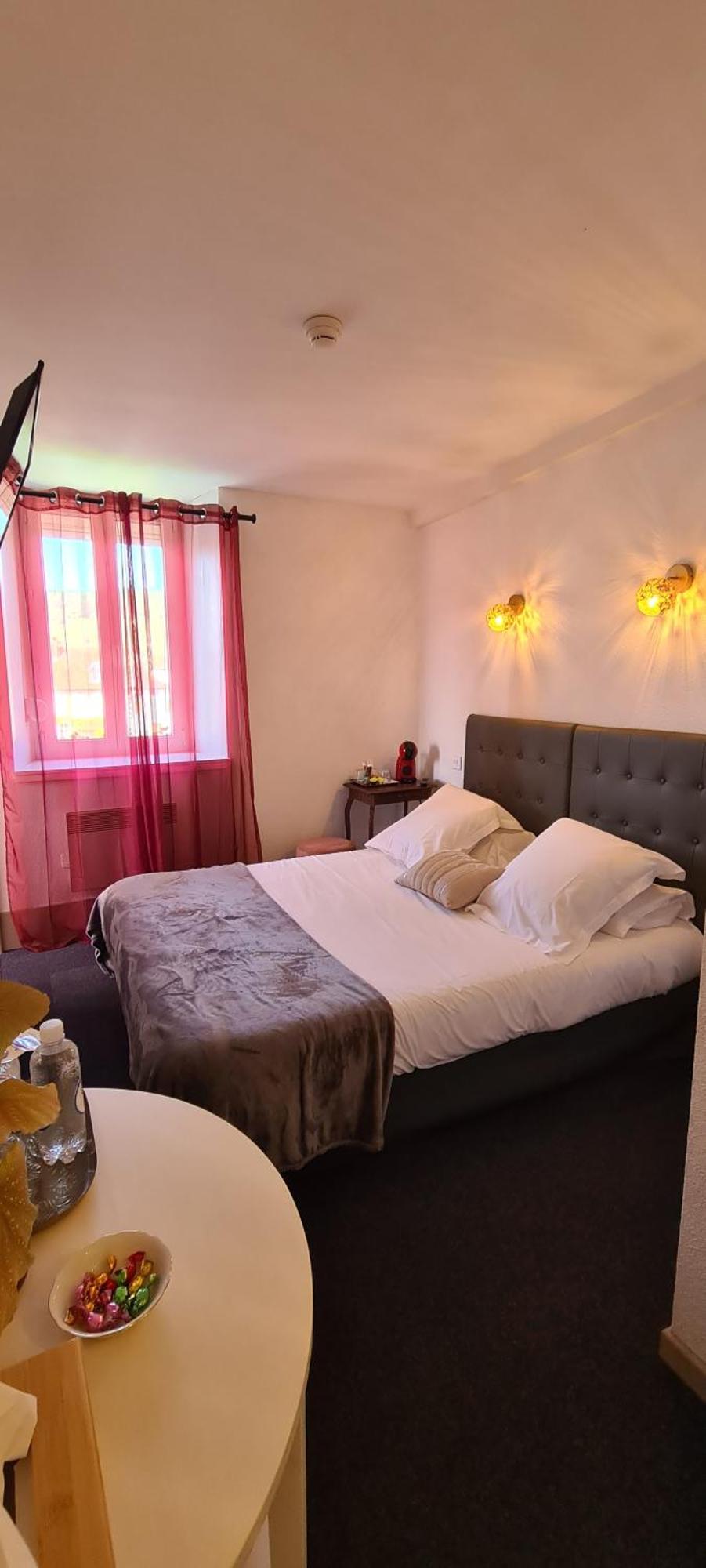 La Truite De La Loue Hotel Quingey ภายนอก รูปภาพ