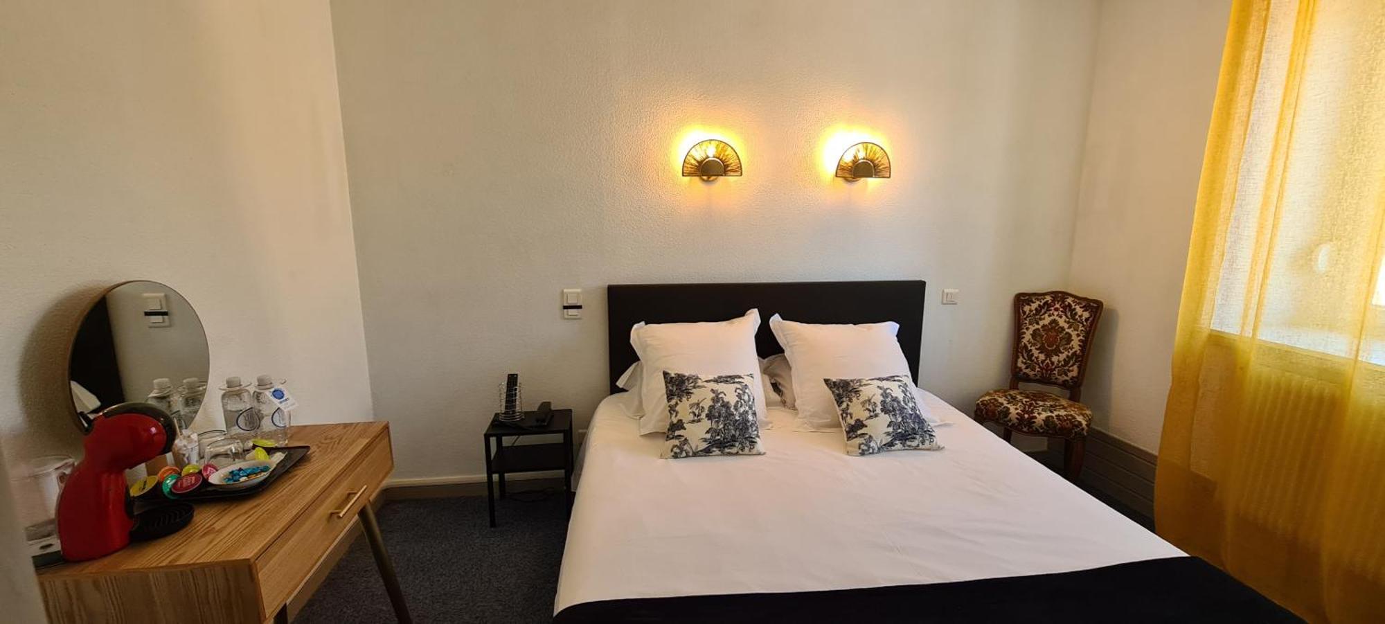 La Truite De La Loue Hotel Quingey ภายนอก รูปภาพ